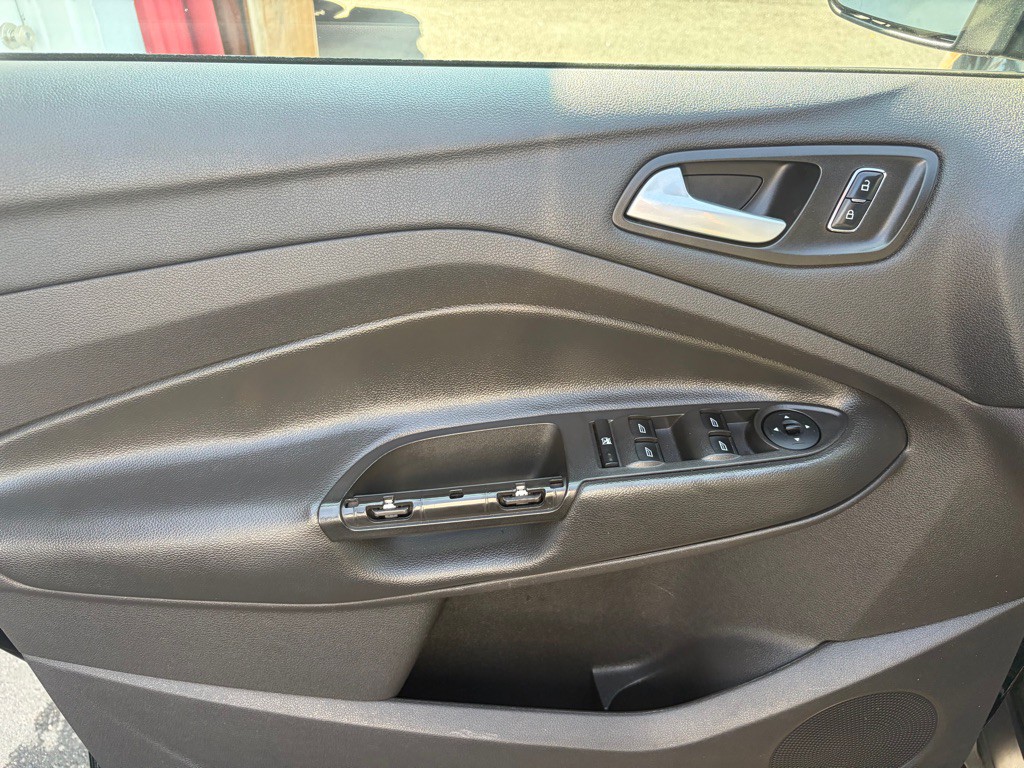 2016 Ford Escape Image 11