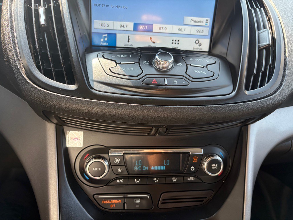 2016 Ford Escape Image 22