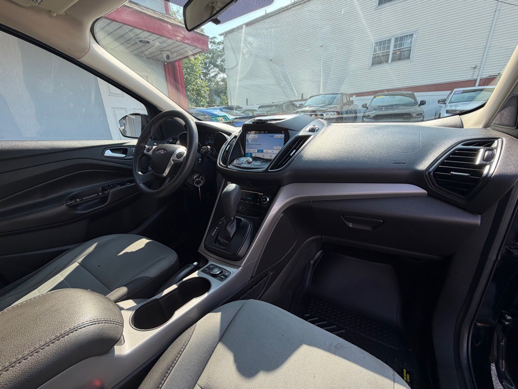 2016 Ford Escape Image 25
