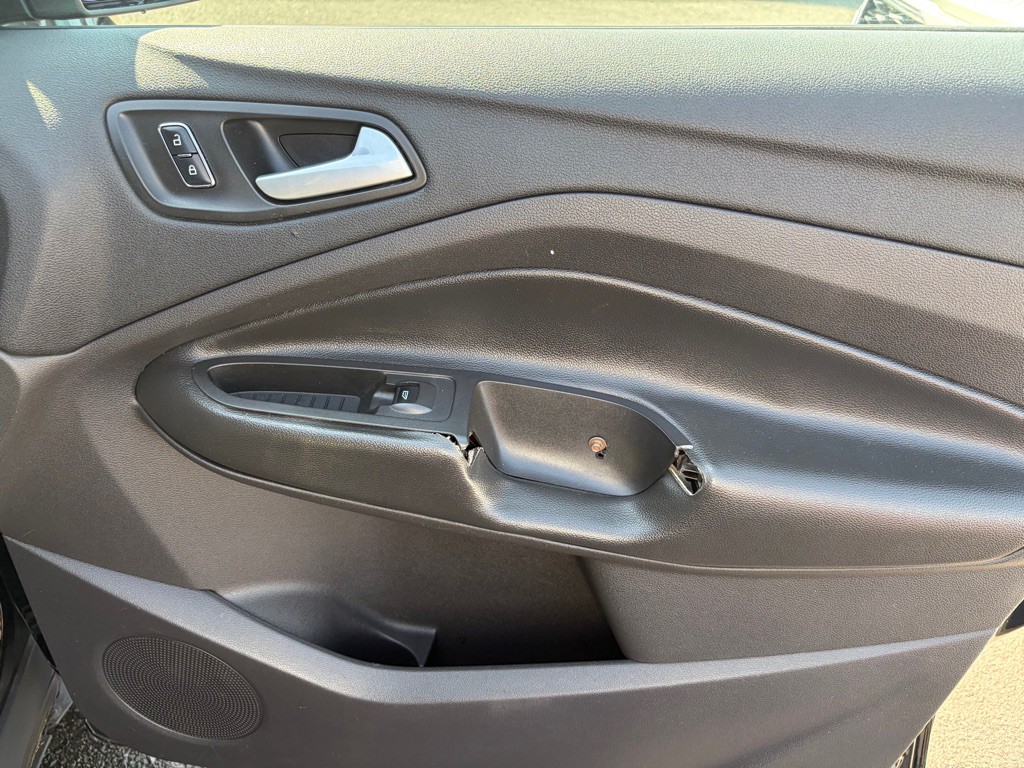 2016 Ford Escape Image 26