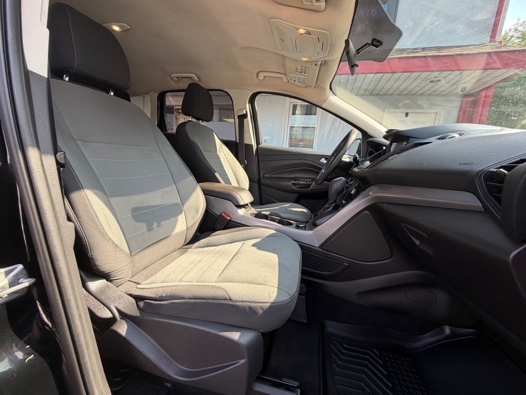 2016 Ford Escape Image 27