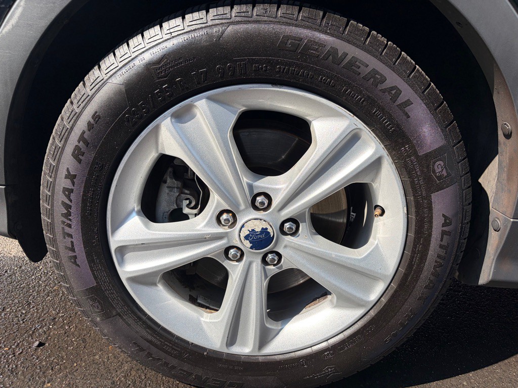 2016 Ford Escape Image 32