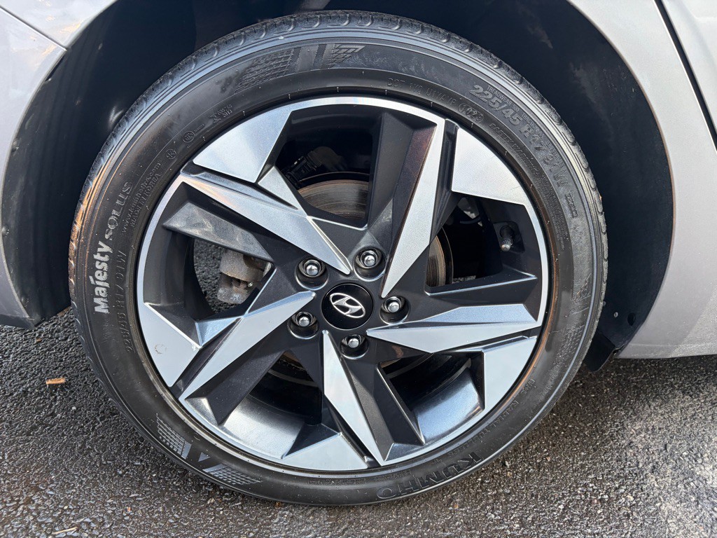 2023 Hyundai Elantra Image 28