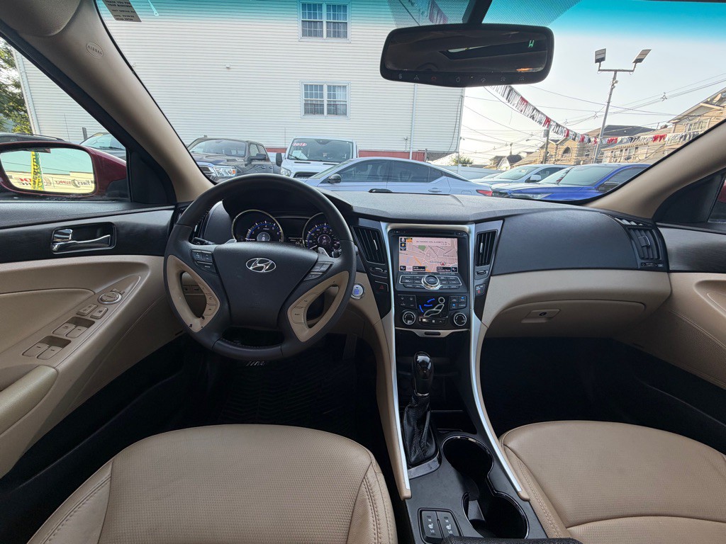 2013 Hyundai Sonata Image 15