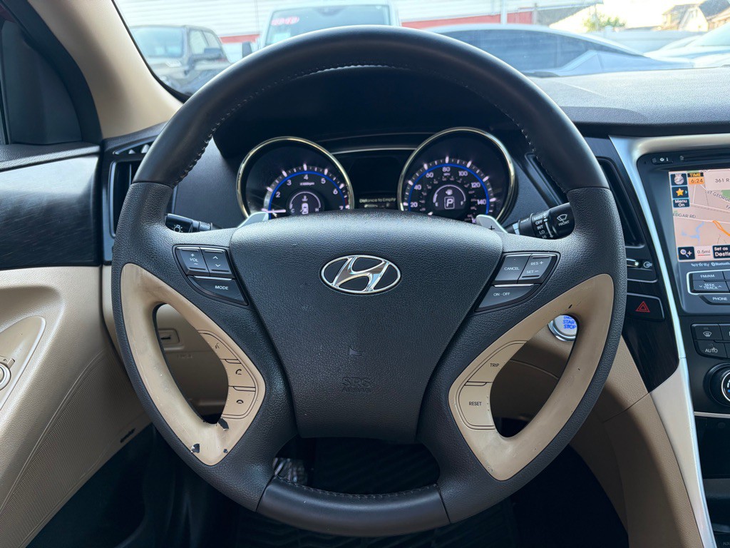 2013 Hyundai Sonata Image 16