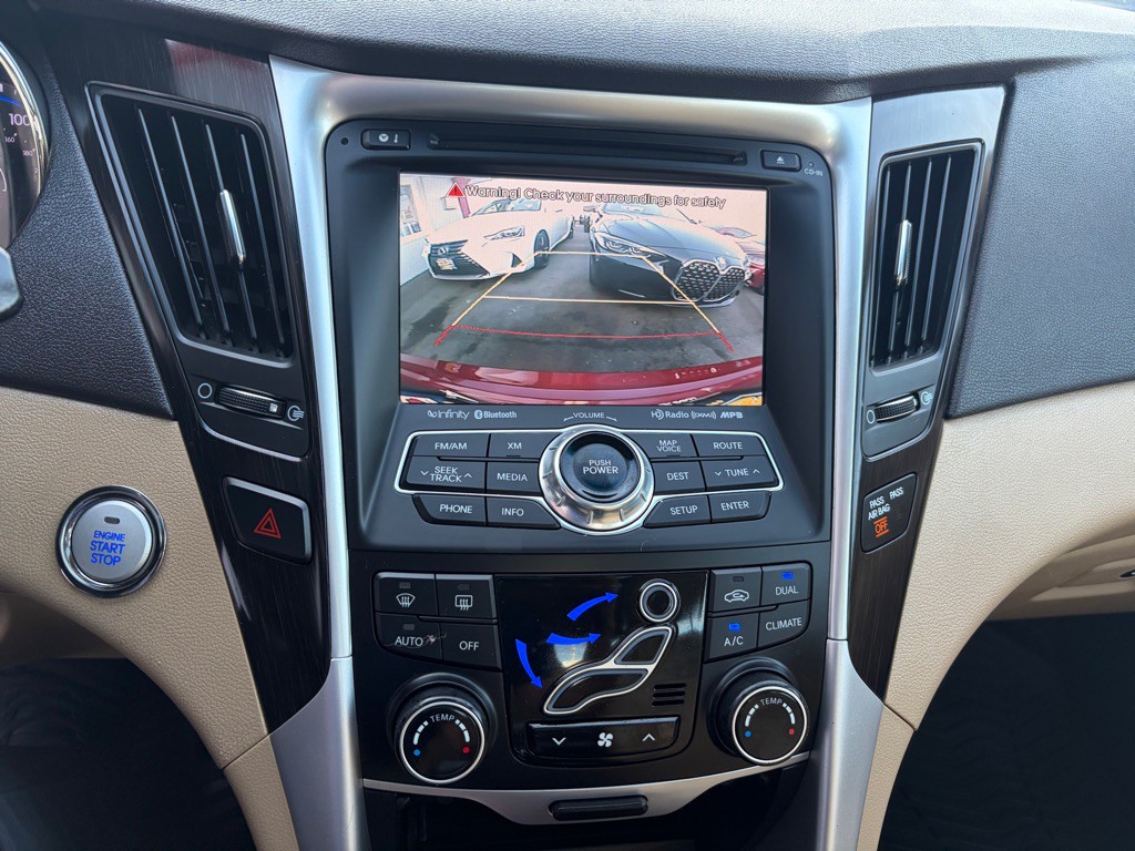 2013 Hyundai Sonata Image 23
