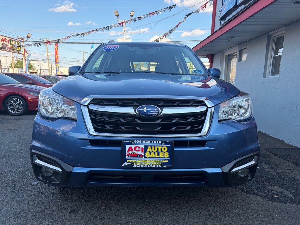 2017 Subaru Forester Image 2