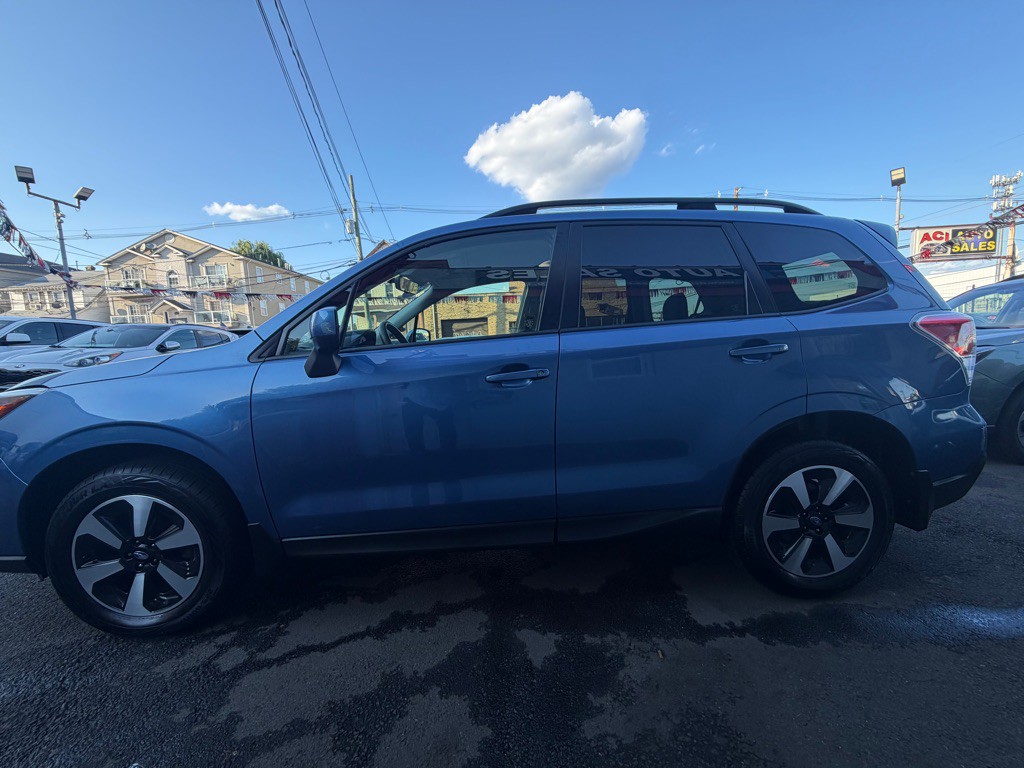 2017 Subaru Forester Image 4