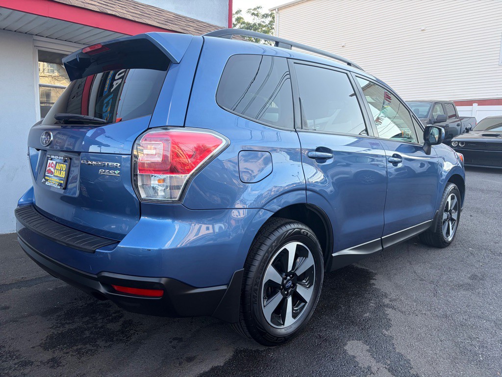 2017 Subaru Forester Image 7