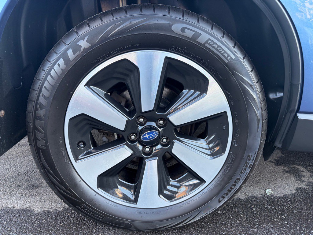 2017 Subaru Forester Image 28