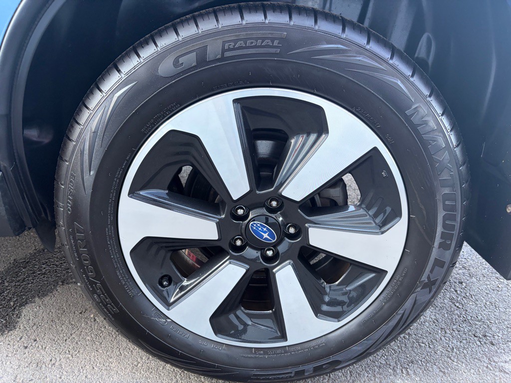2017 Subaru Forester Image 31