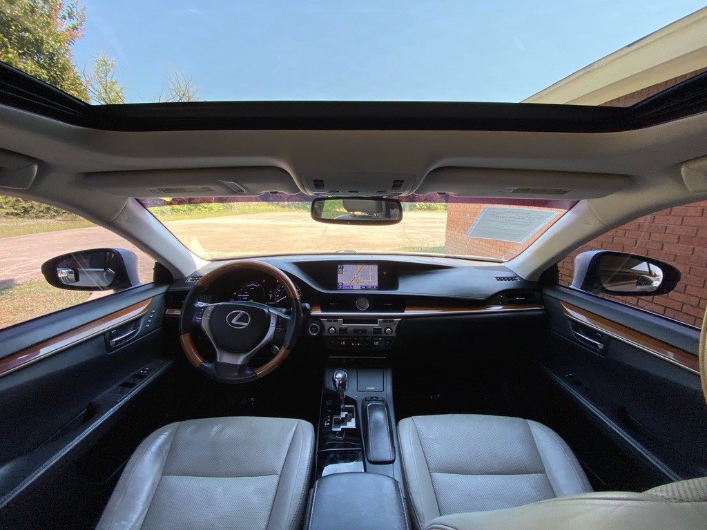 2013 Lexus ES 300 Image 14