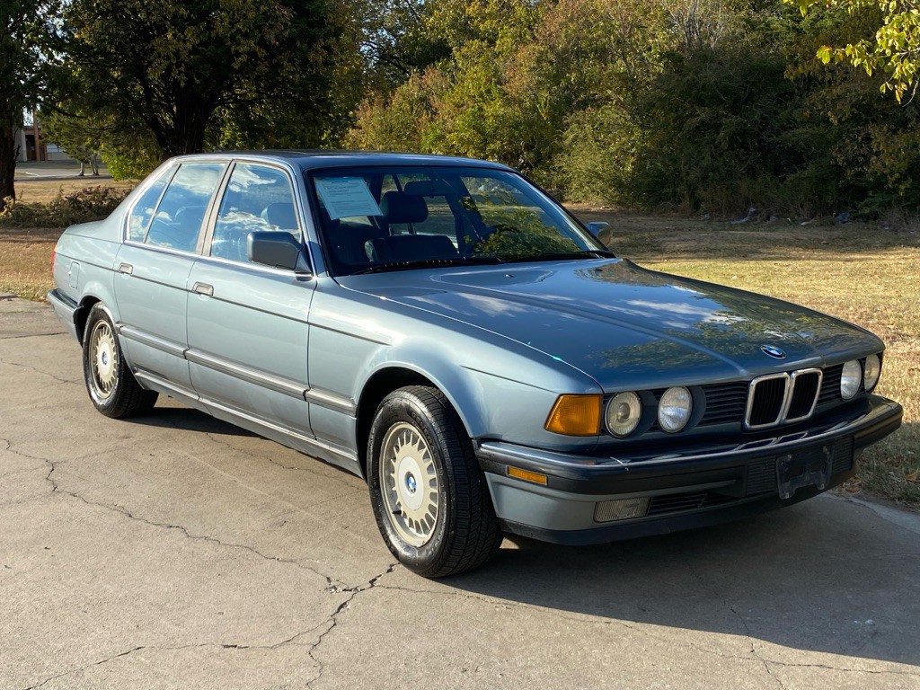 1988 BMW 7 Series Image 3