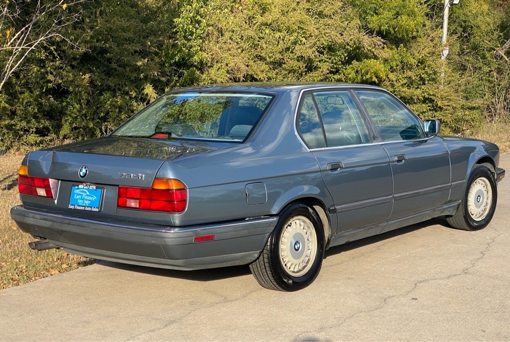 1988 BMW 7 Series Image 6