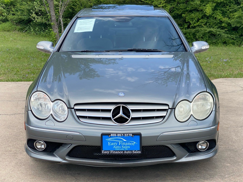 2009 Mercedes-Benz CLK-Class Image 2