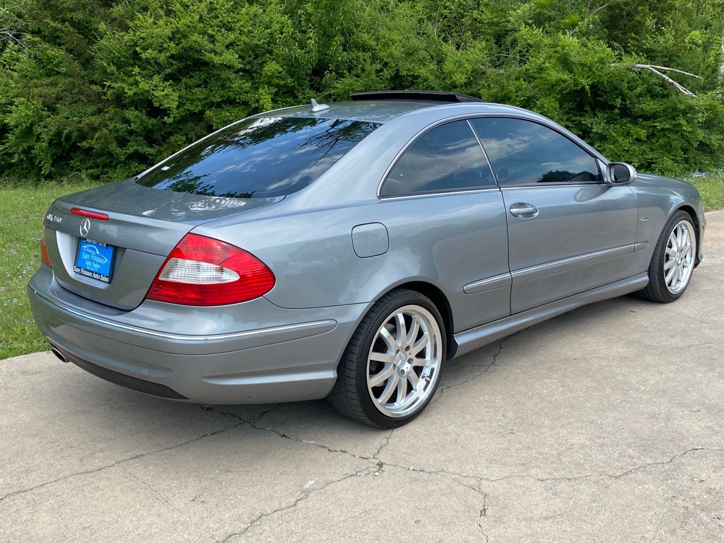 2009 Mercedes-Benz CLK-Class Image 4