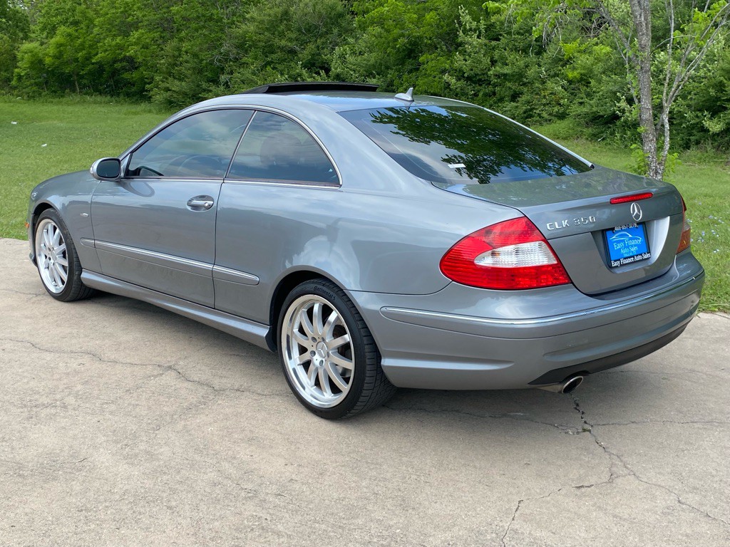 2009 Mercedes-Benz CLK-Class Image 6