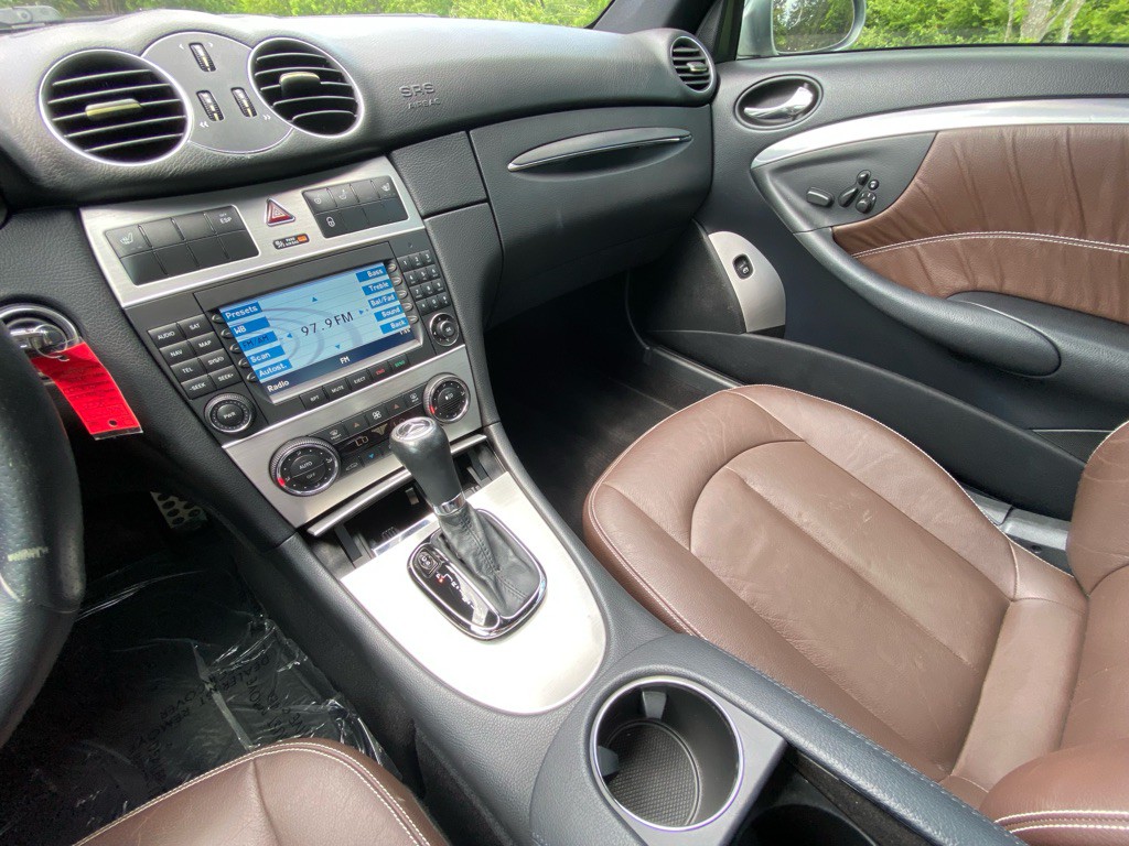 2009 Mercedes-Benz CLK-Class Image 18