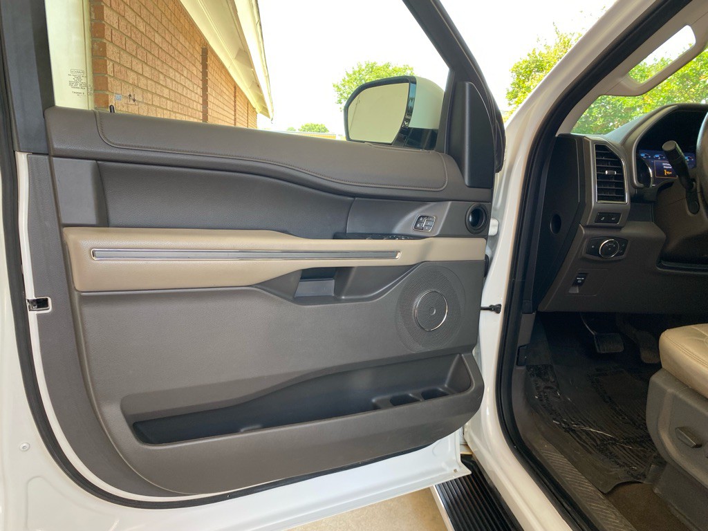 2020 Ford Expedition Image 8