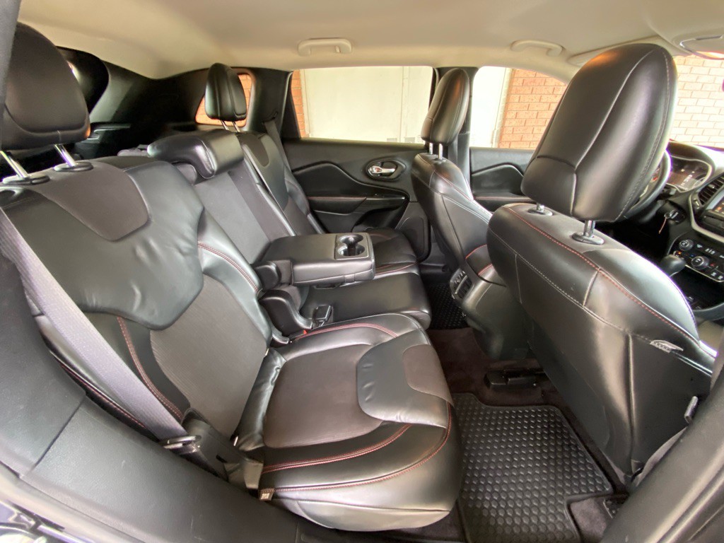 2016 Jeep Cherokee Image 13