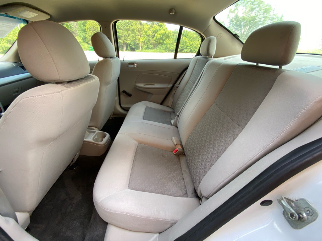 2010 Chevrolet Cobalt Image 10