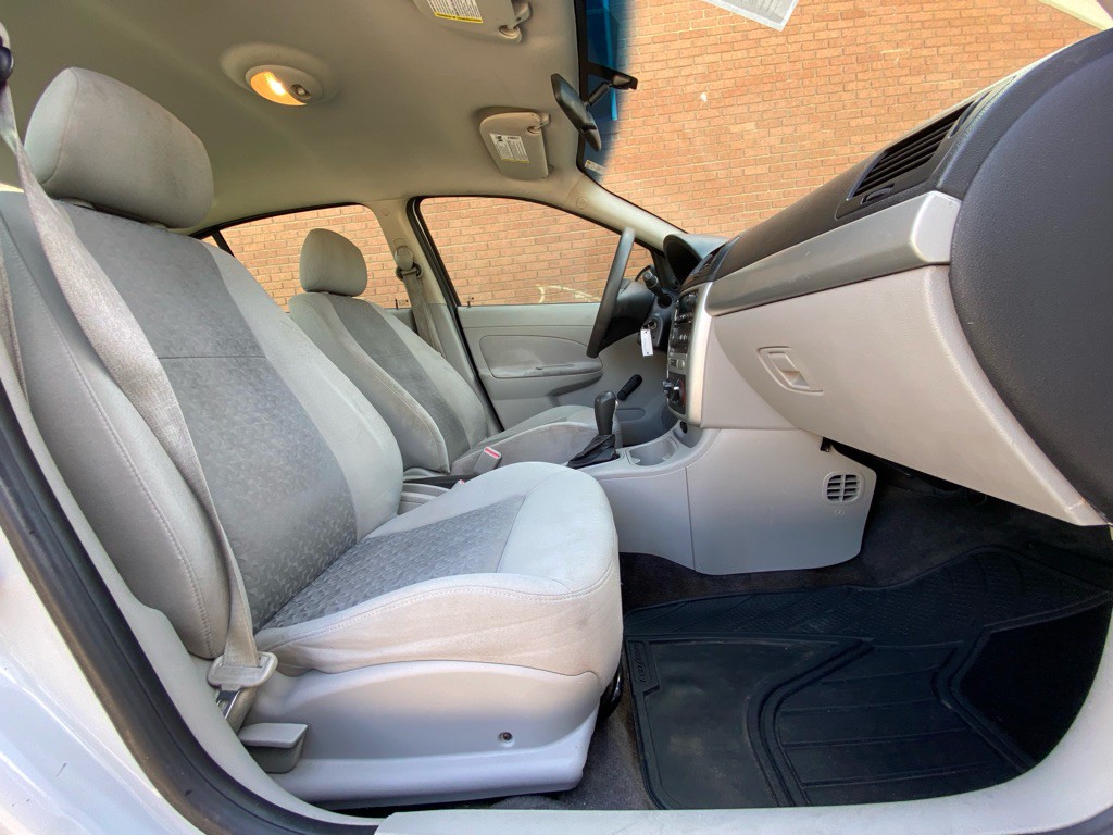 2010 Chevrolet Cobalt Image 12