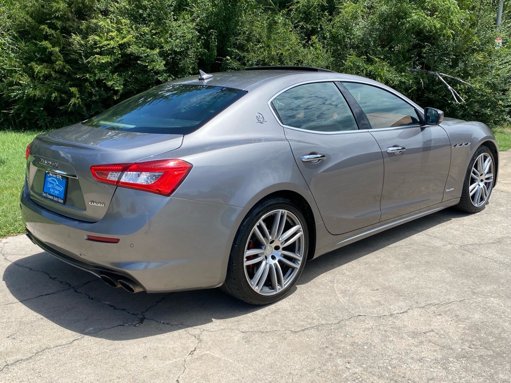 2018 Maserati Ghibli Image 4