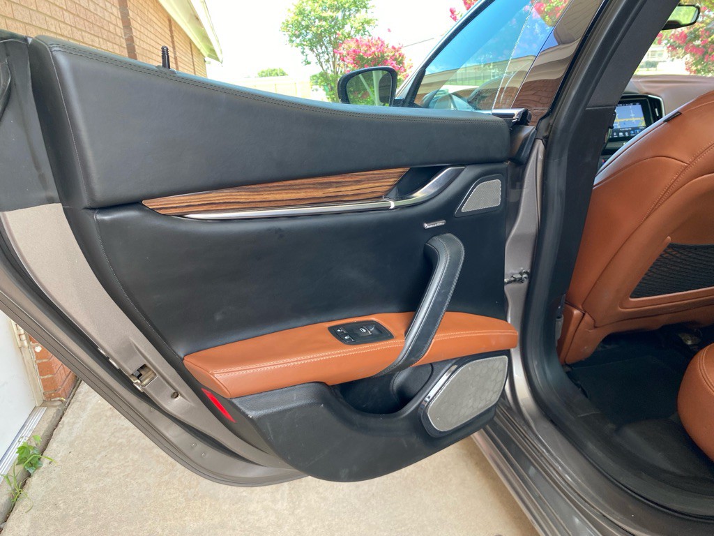 2018 Maserati Ghibli Image 12