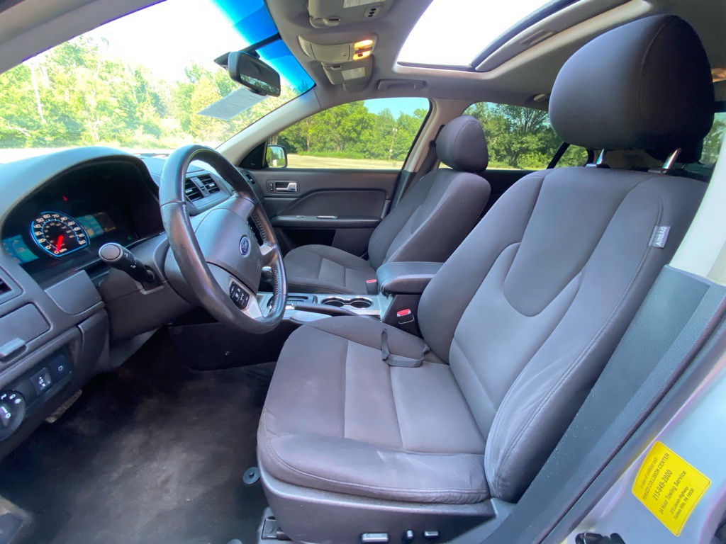 2011 Ford Fusion Image 8