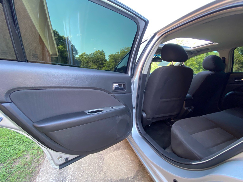 2011 Ford Fusion Image 9