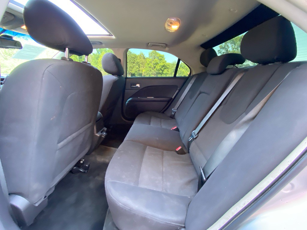2011 Ford Fusion Image 10