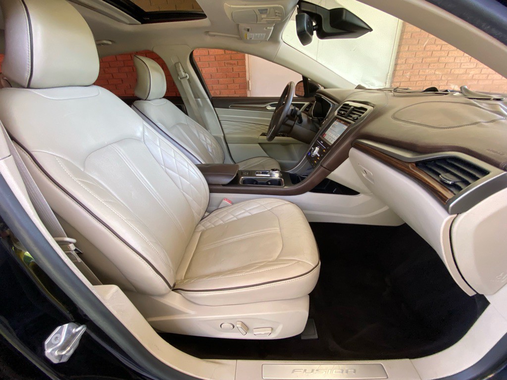2017 Ford Fusion Image 10