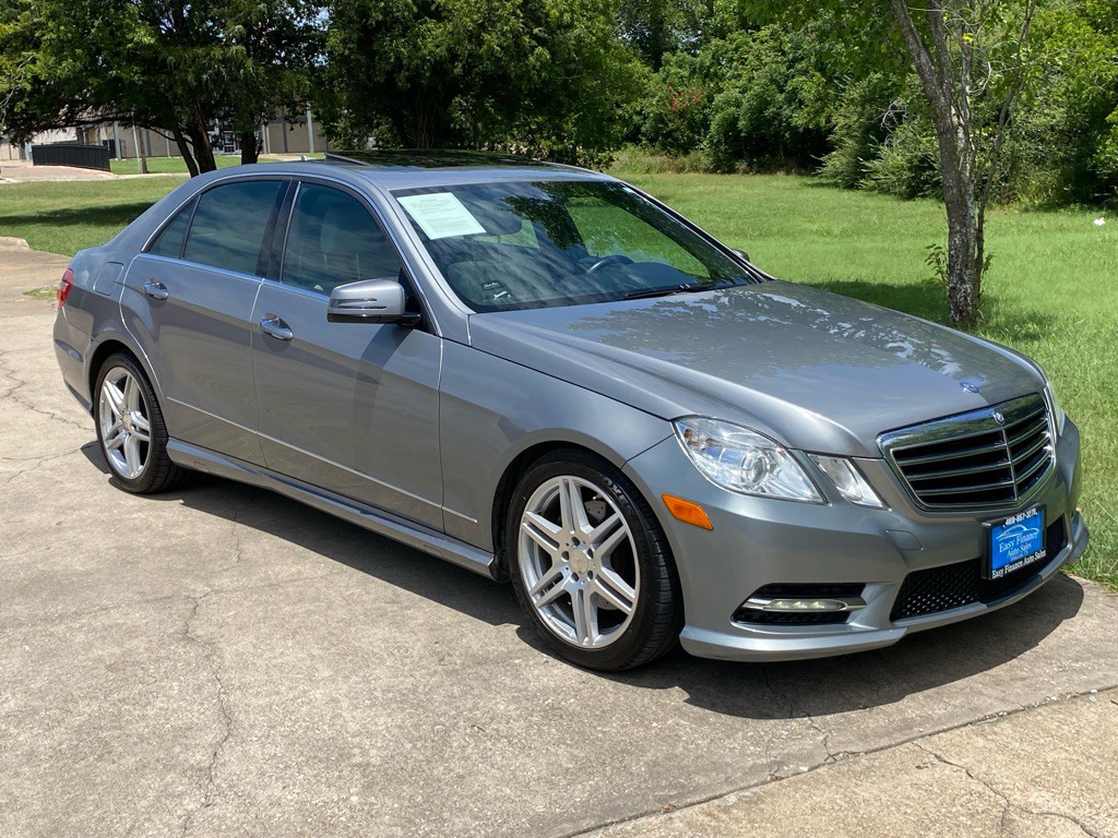 2013 Mercedes-Benz E-Class Image 1