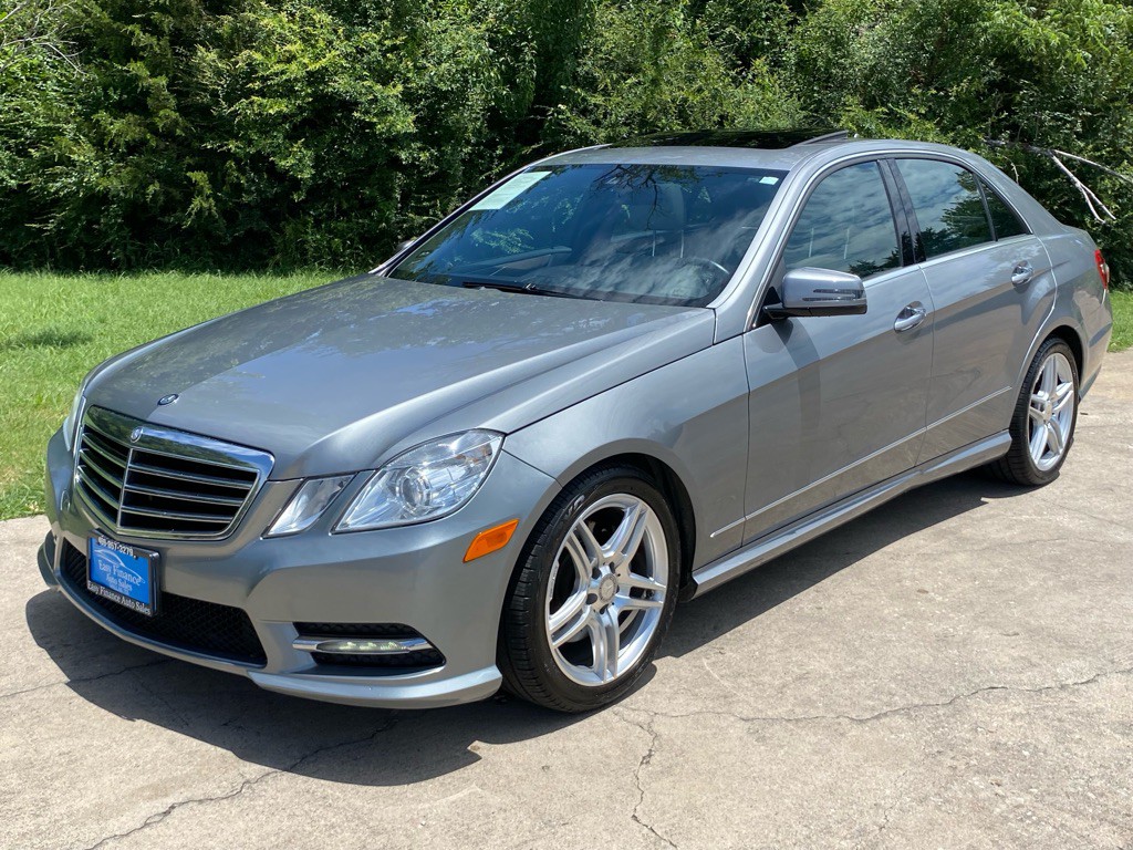 2013 Mercedes-Benz E-Class Image 3