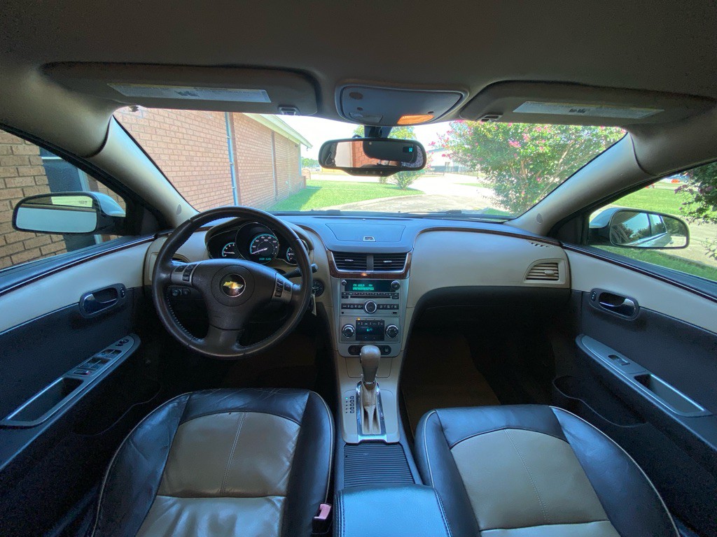 2011 Chevrolet Malibu Image 16