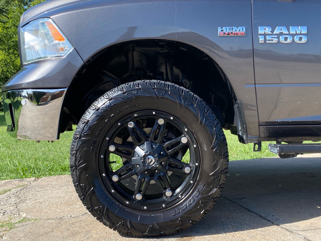 2017 RAM 1500 Image 7