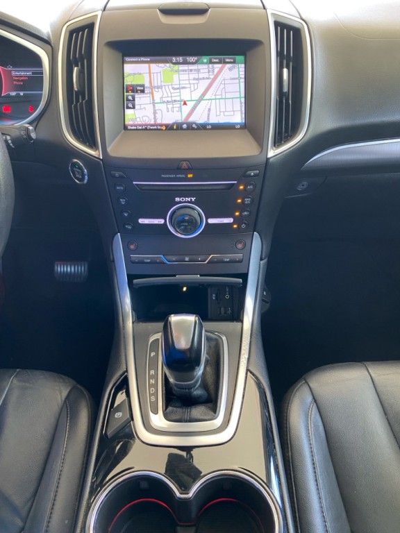 2015 Ford Edge Image 18