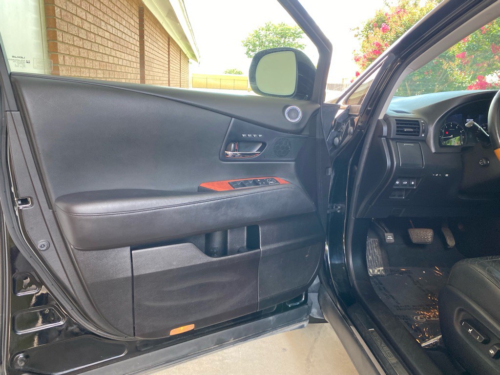 2010 Lexus RX Image 8