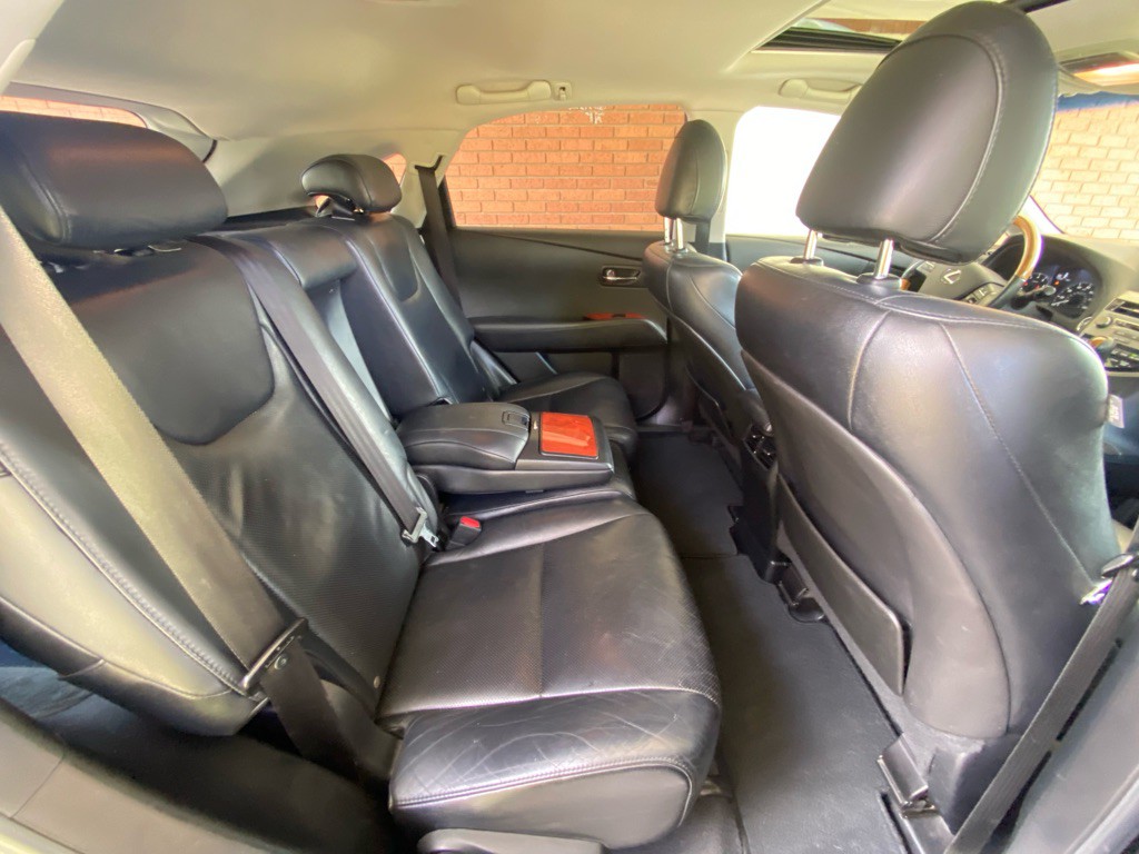 2010 Lexus RX Image 12