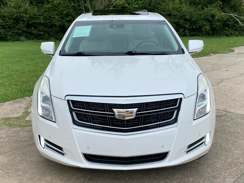 2016 Cadillac XTS Image 2