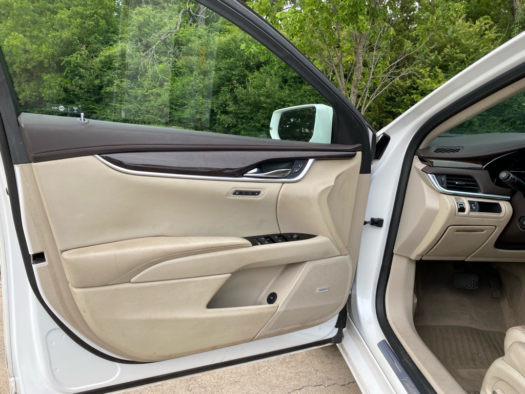 2016 Cadillac XTS Image 7
