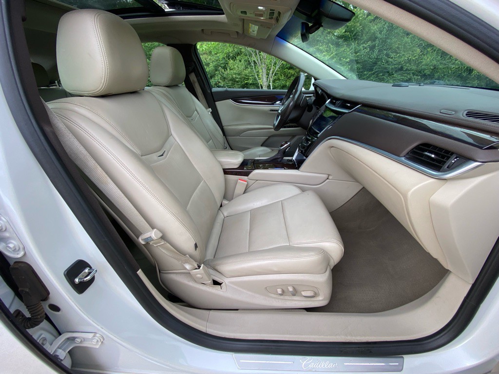 2016 Cadillac XTS Image 14