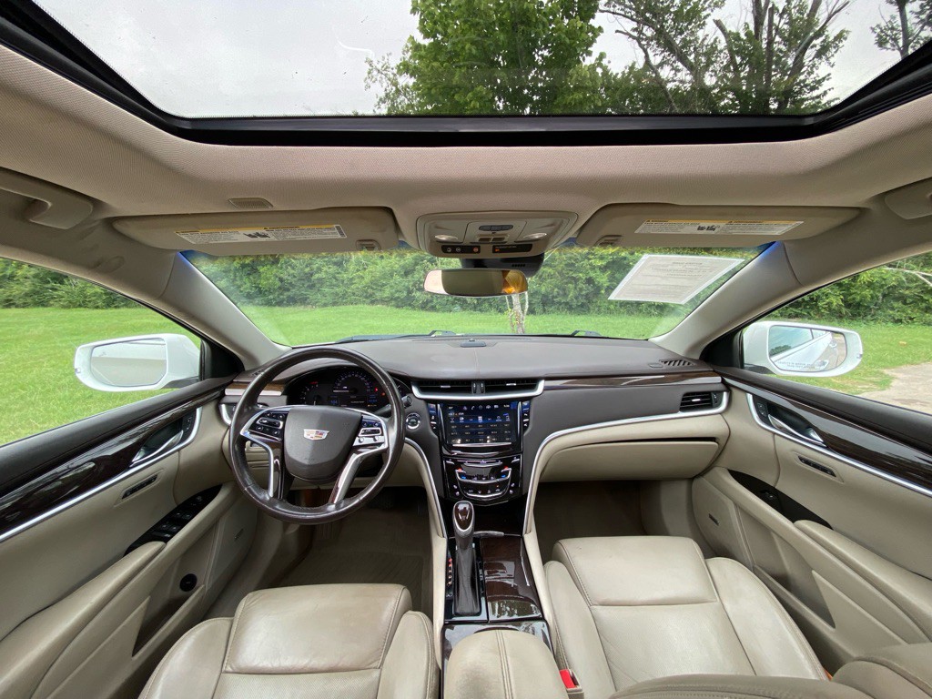 2016 Cadillac XTS Image 16