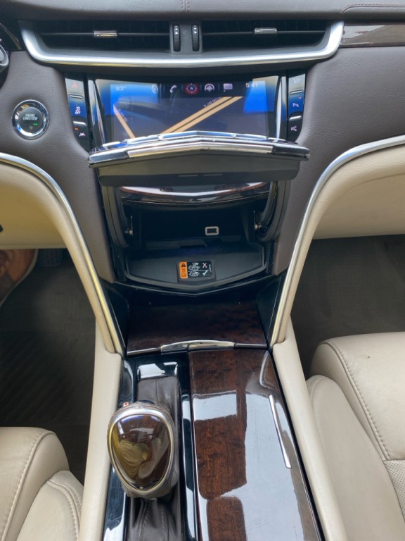 2016 Cadillac XTS Image 20