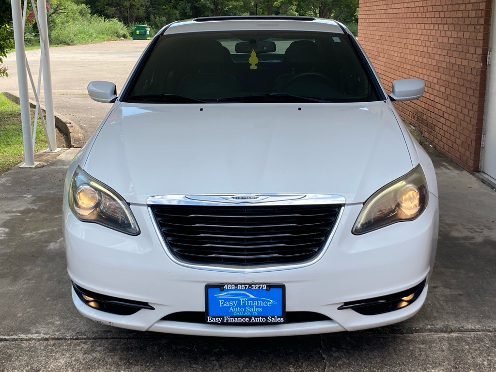 2012 Chrysler 200 Image 7
