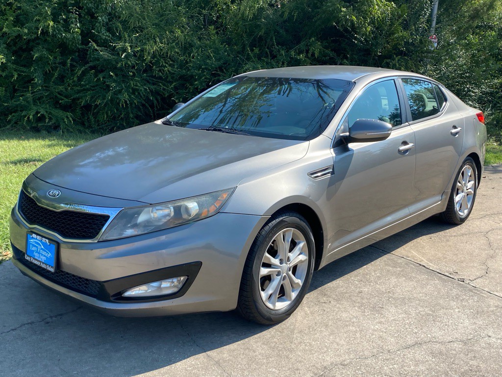 2012 Kia Optima Image 1