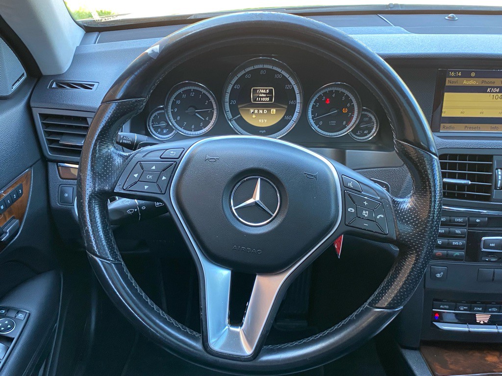 2012 Mercedes-Benz E-Class Image 18