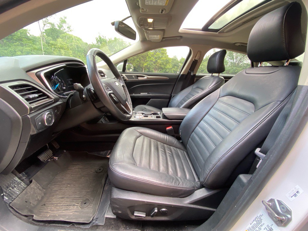 2017 Ford Fusion Image 8