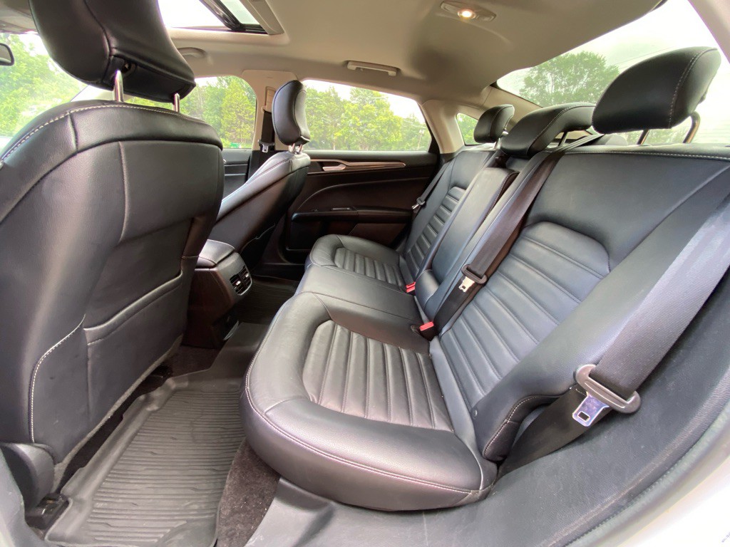 2017 Ford Fusion Image 10