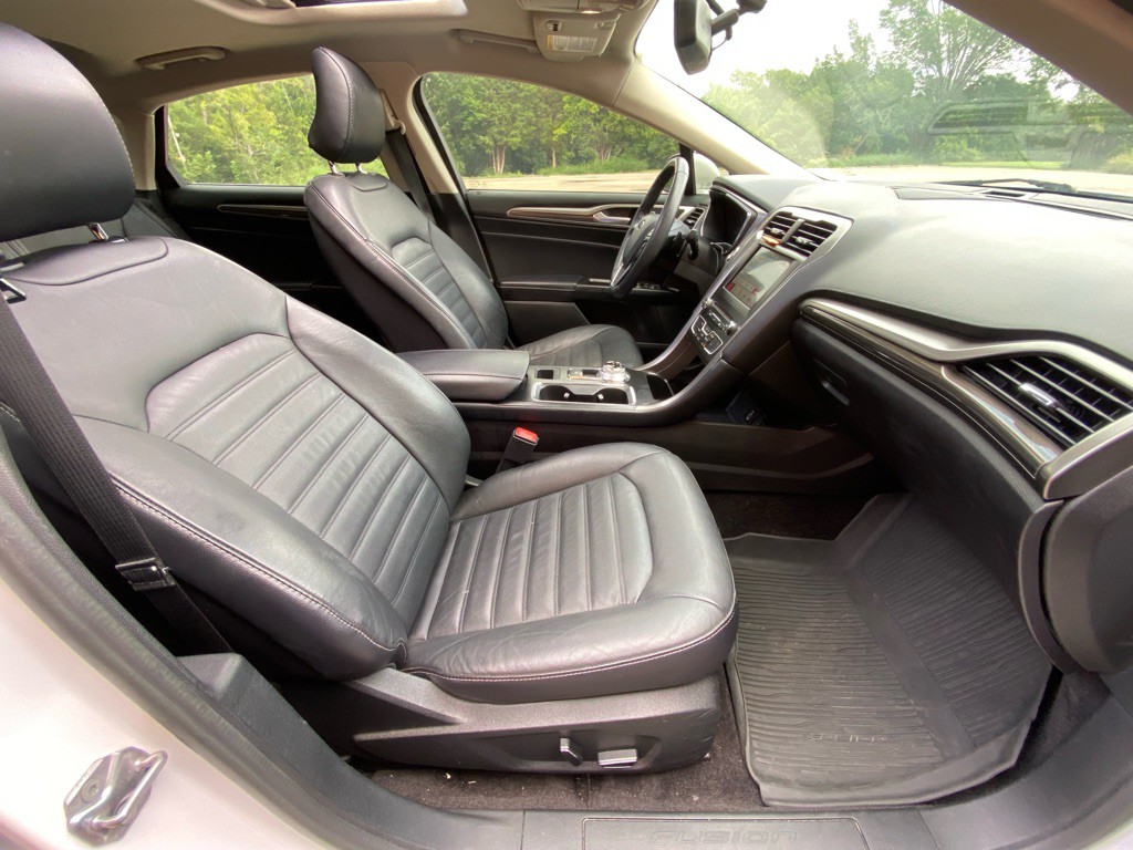 2017 Ford Fusion Image 12